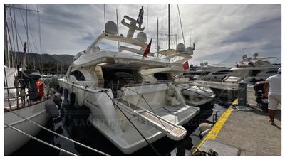 Yacht