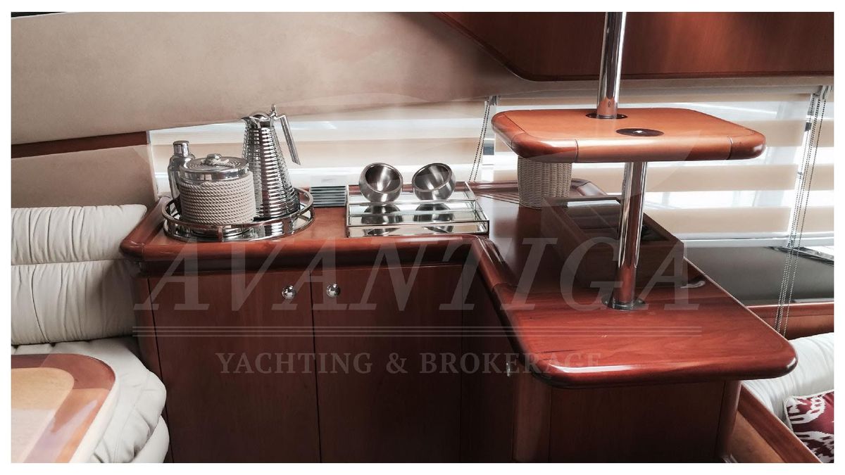 2003 Ferretti Yachts 67 