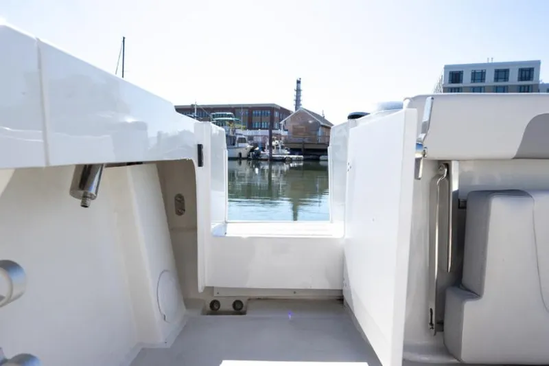  Yacht Photos Pics Manufacturer Provided Image