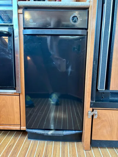 Vamos Yacht Photos Pics 