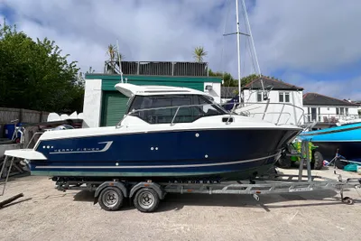 2017 Jeanneau Merry Fisher 795