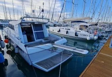 1989 Ferretti Yachts Altura 40