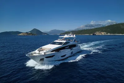 Azimut Grande 30 Metri