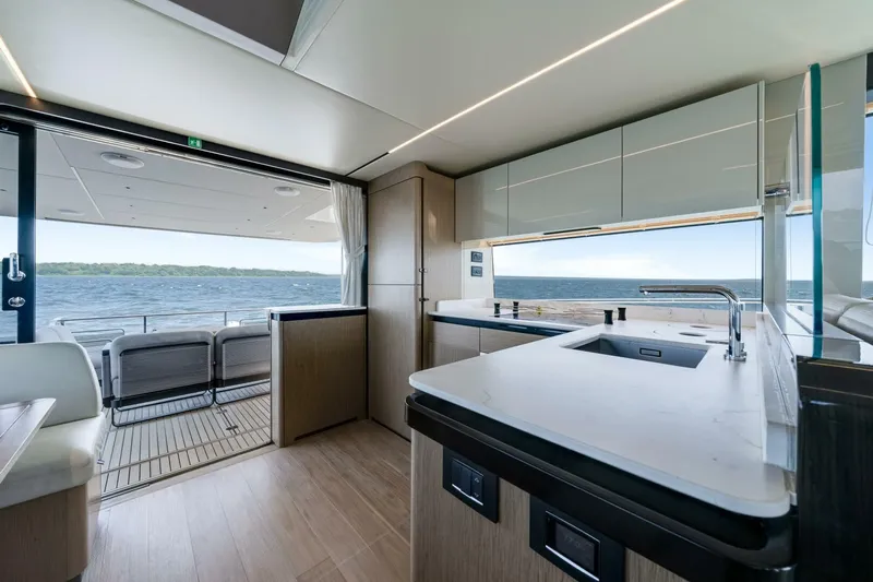  Yacht Photos Pics 2023 Absolute 60 Fly Prisma - Image 19