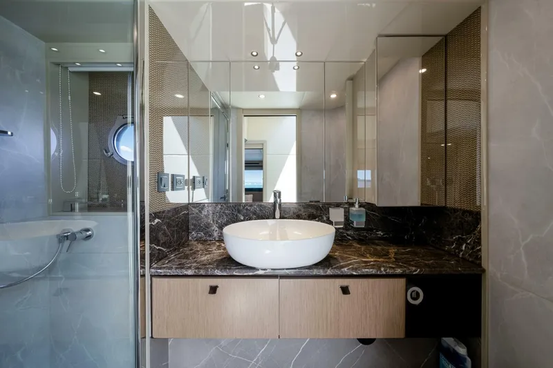  Yacht Photos Pics 2023 Absolute 60 Fly Prisma - Image 26