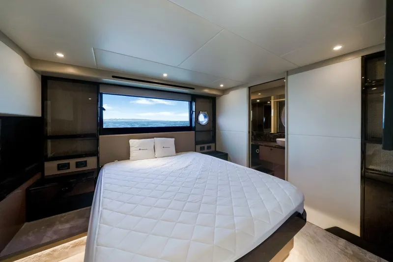  Yacht Photos Pics 2023 Absolute 60 Fly Prisma - Image 27