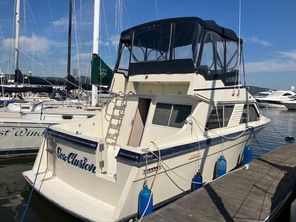 Tollycraft 30 Sport Cruiser