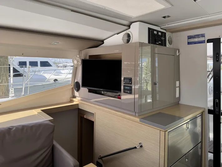 Alisei Yacht Photos Pics Interior of 2017 Fountaine Pajot Helia 44 Evolution yacht with modern amenities.