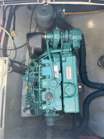 Alisei Yacht Photos Pics Engine compartment of a 2017 Fountaine Pajot Helia 44 Evolution catamaran.