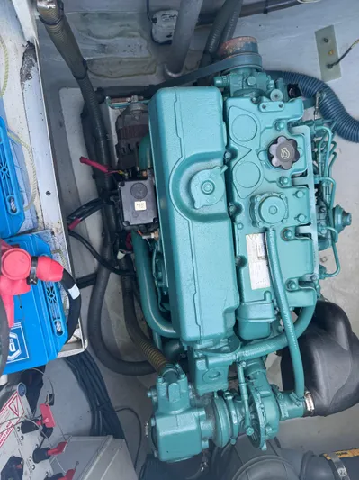 Alisei Yacht Photos Pics Engine compartment of a 2017 Fountaine Pajot Helia 44 Evolution catamaran.