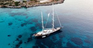 1991 Perini Navi 46m