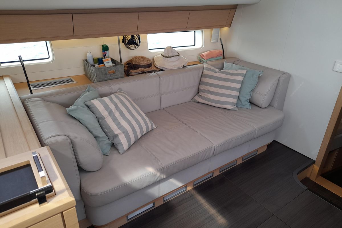 2015 Jeanneau 66 