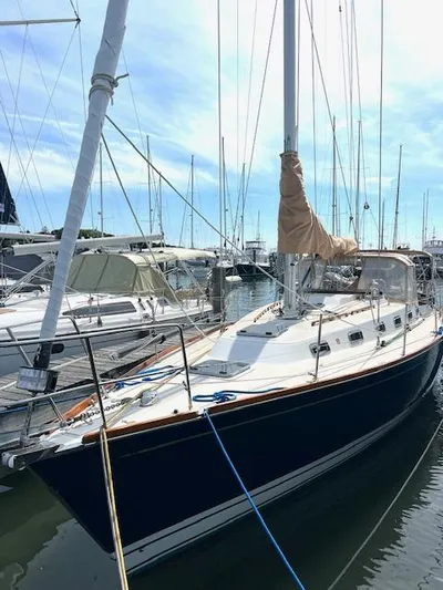 Relentless Yacht Photos Pics 
