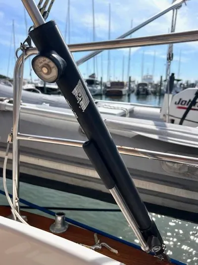 Relentless Yacht Photos Pics 