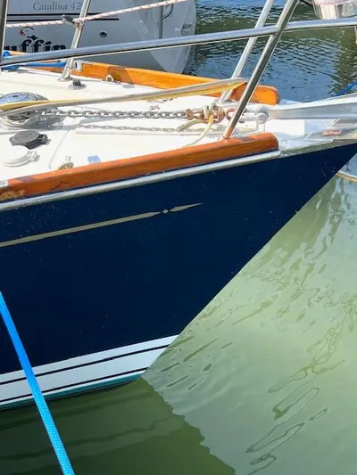 Relentless Yacht Photos Pics 