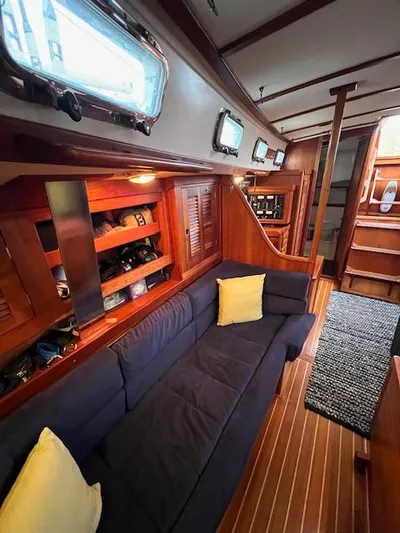 Relentless Yacht Photos Pics 