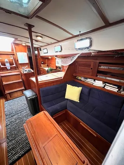 Relentless Yacht Photos Pics 