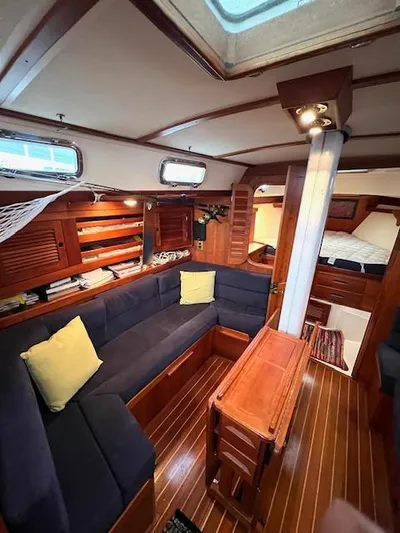 Relentless Yacht Photos Pics 