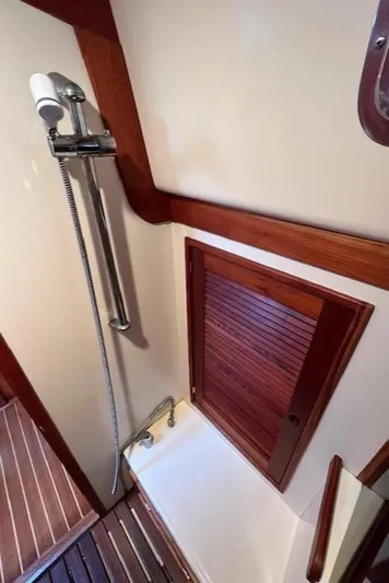 Relentless Yacht Photos Pics 