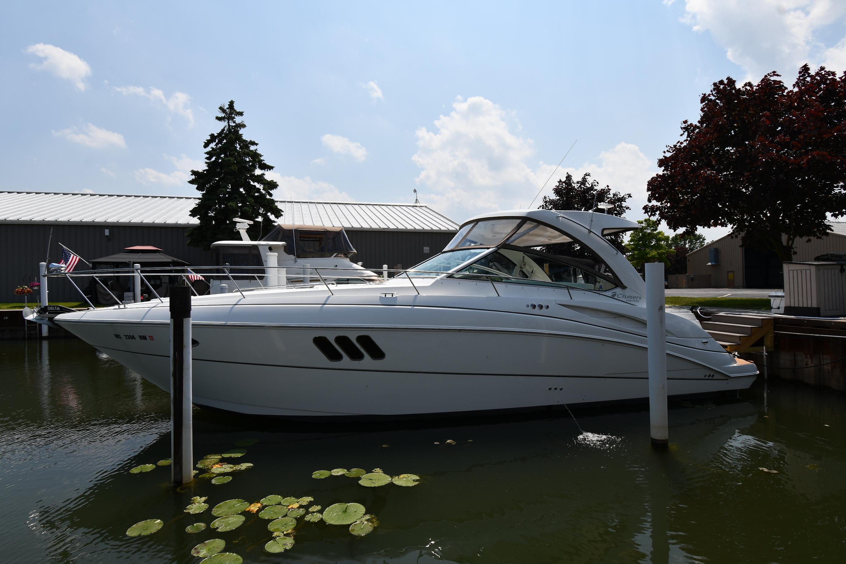 2008 cruisers yachts 360 express