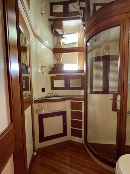 2005 Marlow 70 Explorer