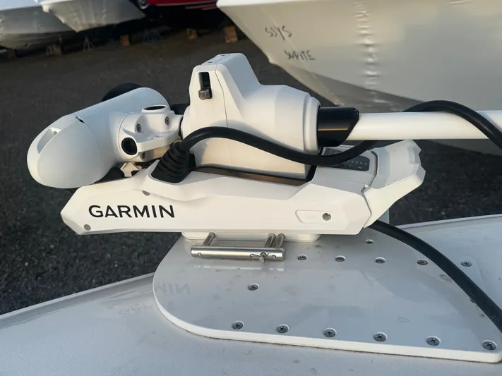  Yacht Photos Pics Garmin marine equipment on 2024 Contender 25 Tournament CC boat, close-up view.