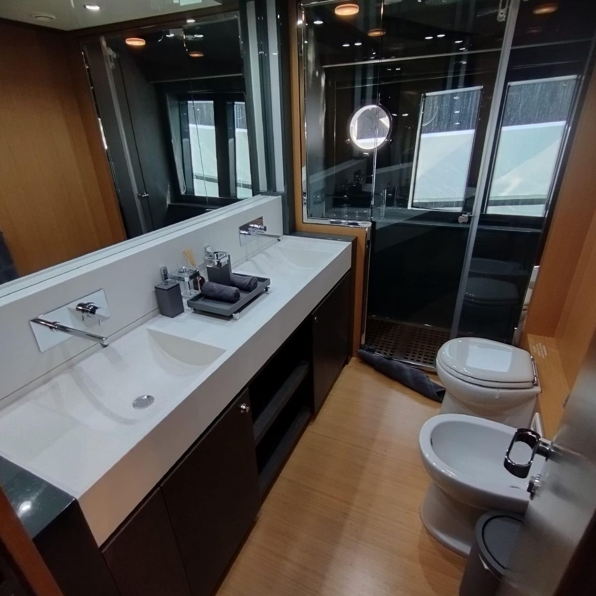 2010 Riva 88 