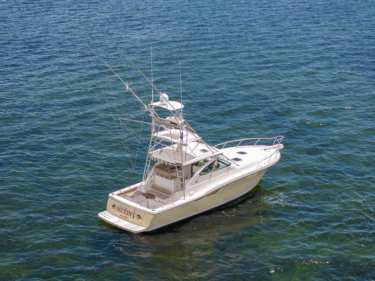 2005 Tiara Yachts 42 