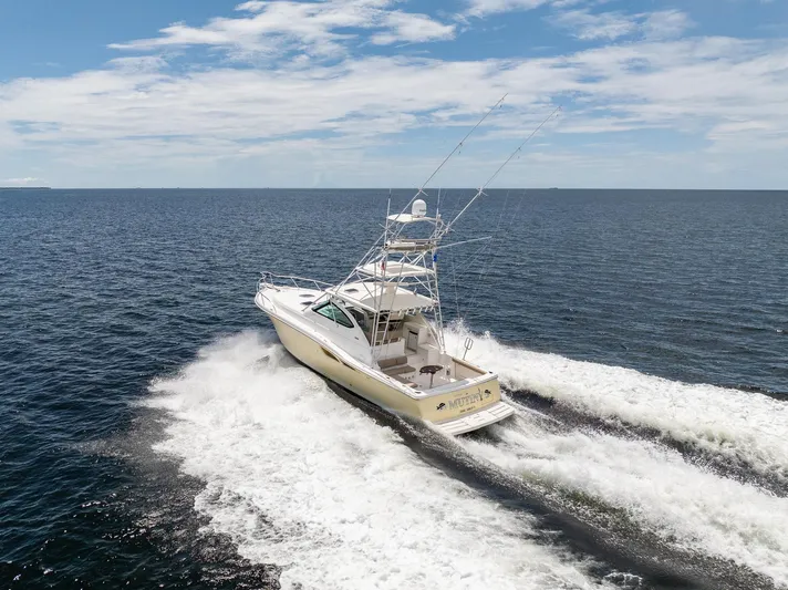 Mutiny Yacht Photos Pics Aft port side