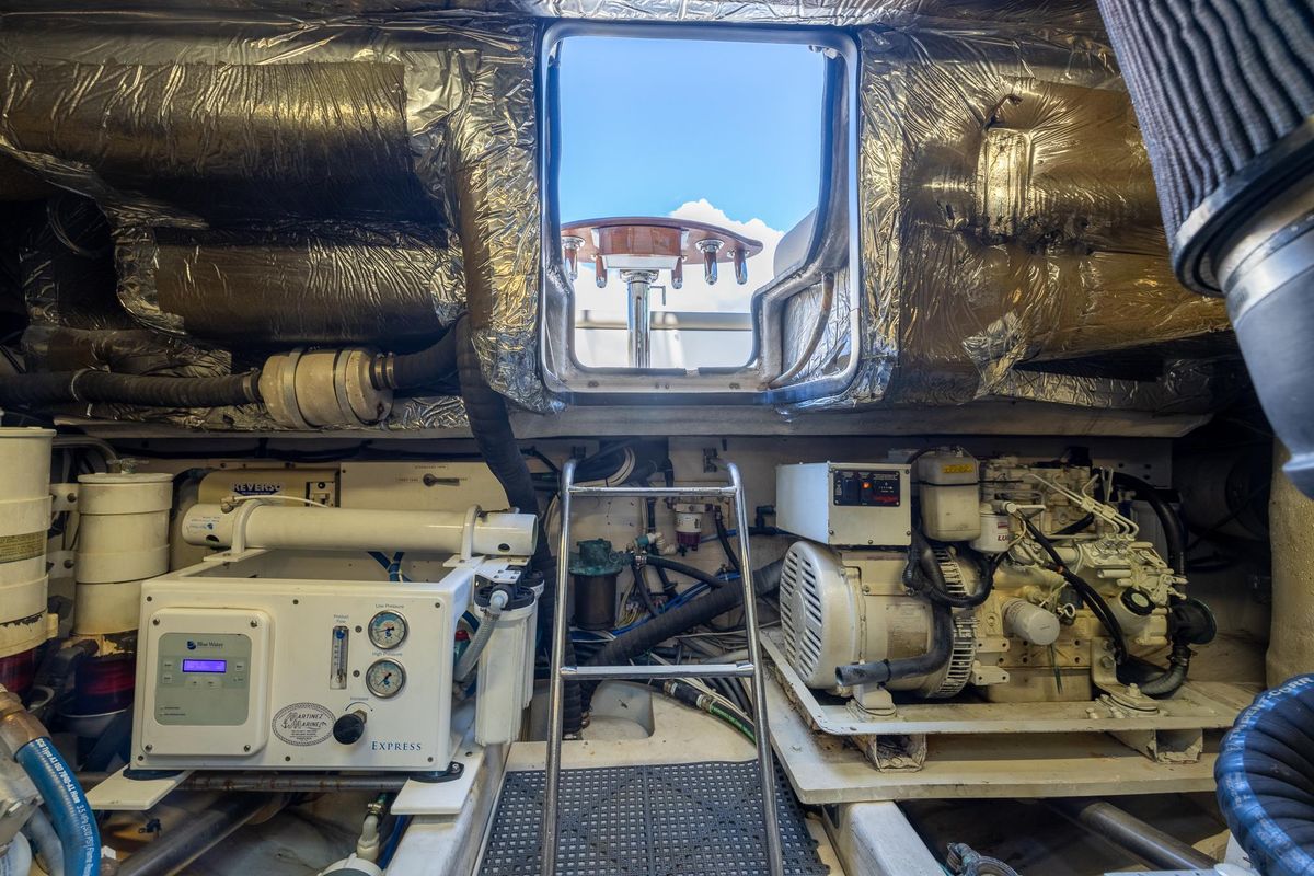 2005 Tiara Yachts 42 