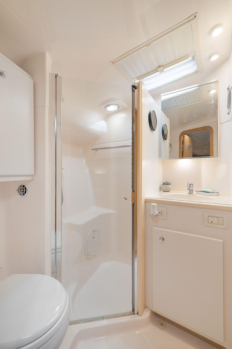 2005 Tiara Yachts 42 