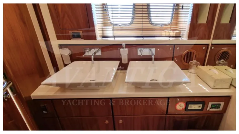  Yacht Photos Pics Fairline Squadron 78