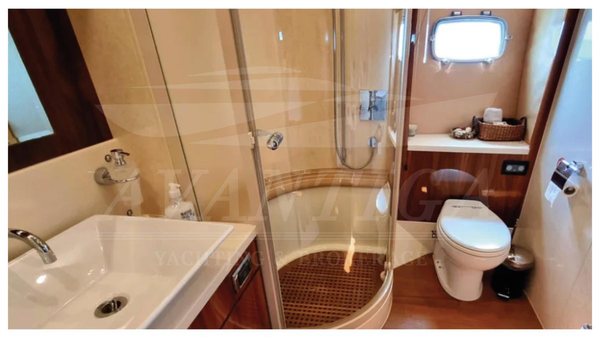 2009 Fairline 72 