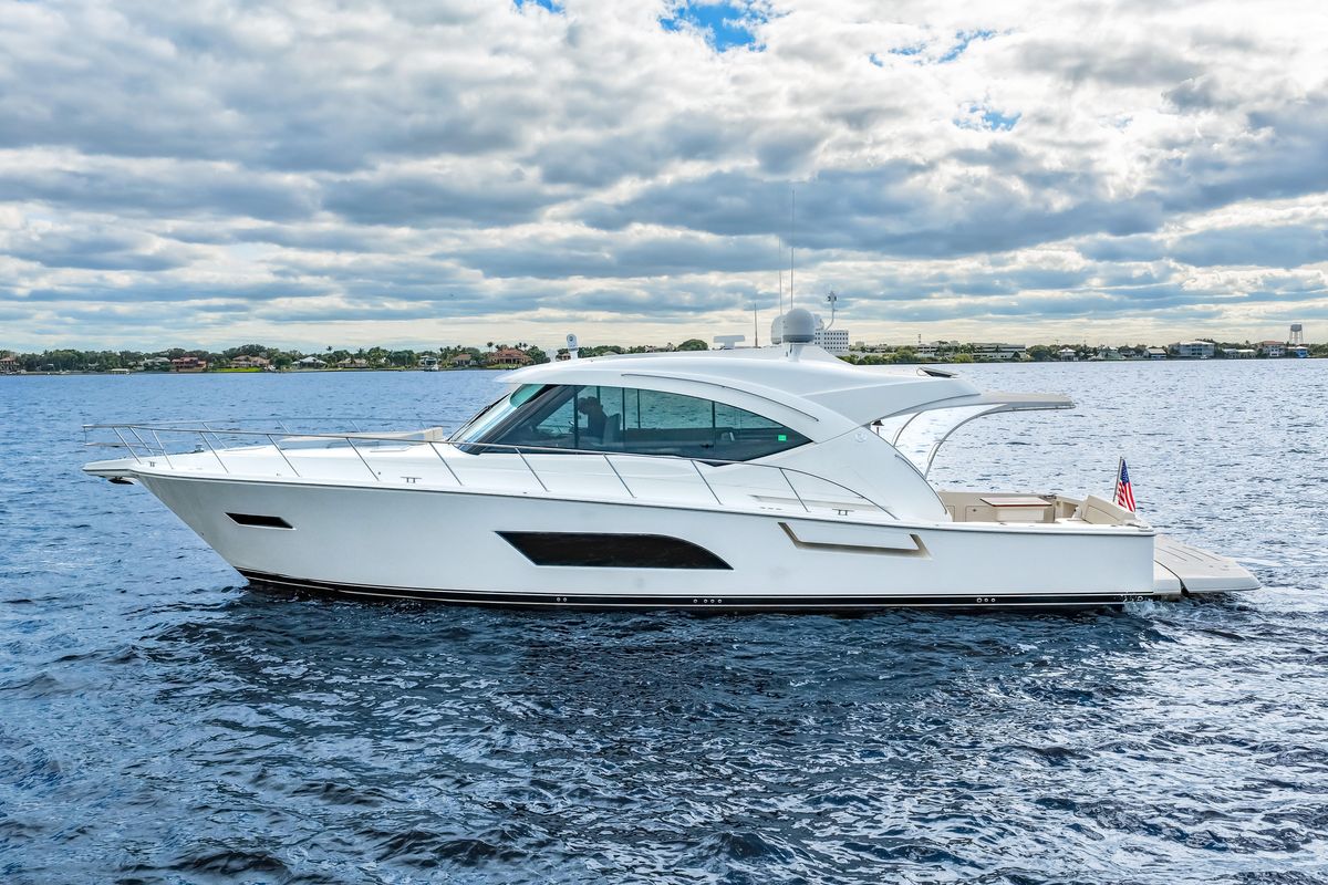 2015 Riviera 56 