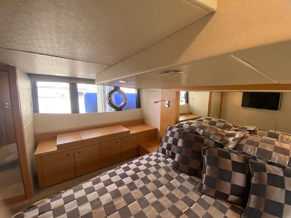 2014 Sunseeker 48 