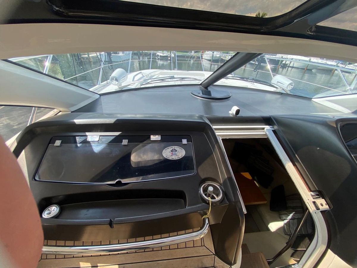 2014 Sunseeker 48 