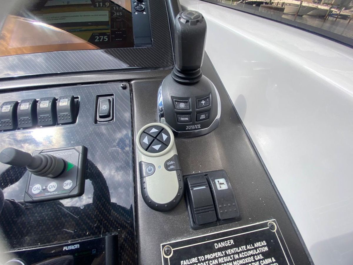 2014 Sunseeker 48 