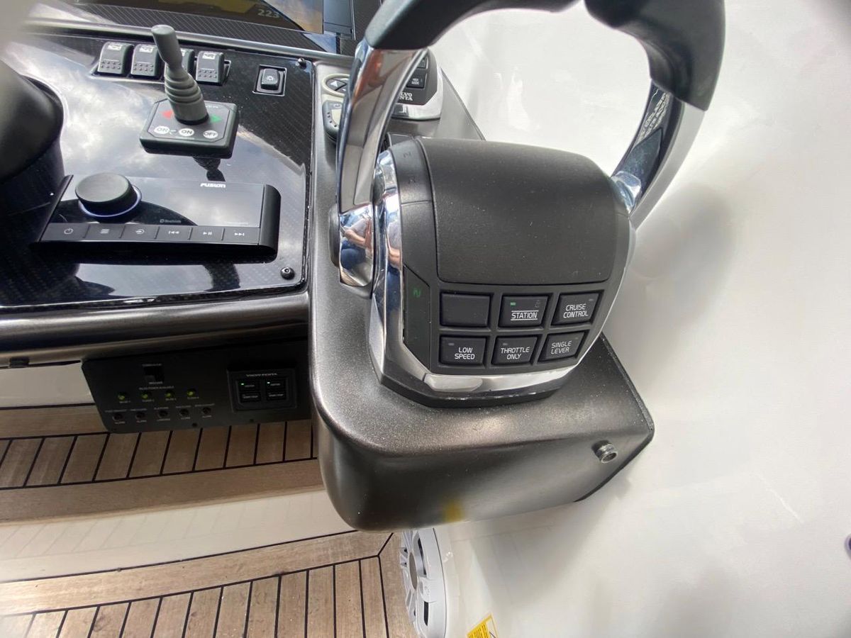 2014 Sunseeker 48 