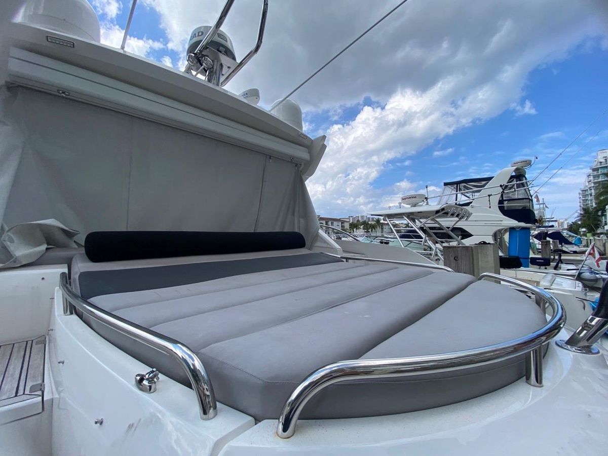 2014 Sunseeker 48 