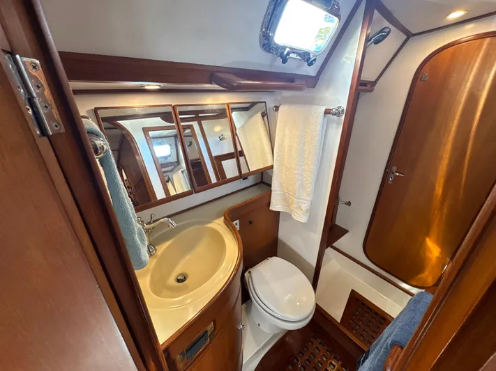 Ocean Leaper Yacht Photos Pics 