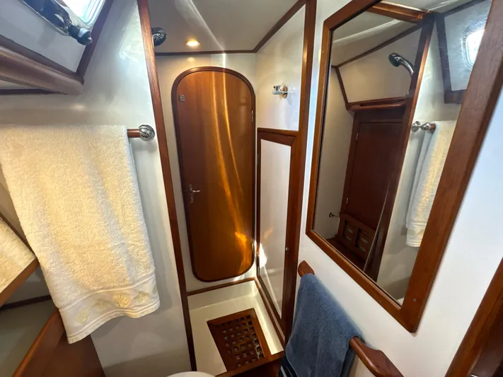 Ocean Leaper Yacht Photos Pics 