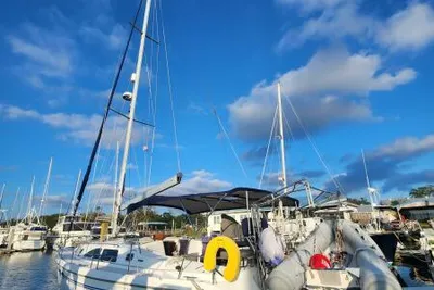 Catalina 387