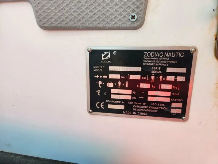 Soleyah Yacht Photos Pics 