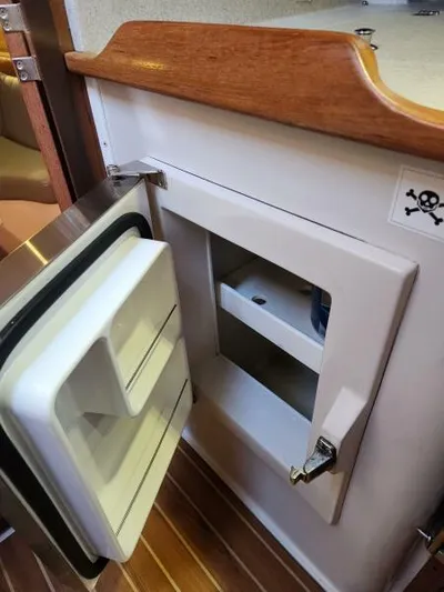 Soleyah Yacht Photos Pics 