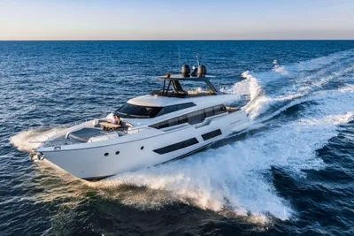 2018 Ferretti Yachts 850