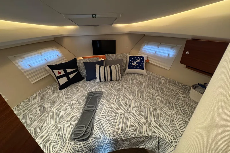 Timbermaiden Yacht Photos Pics 