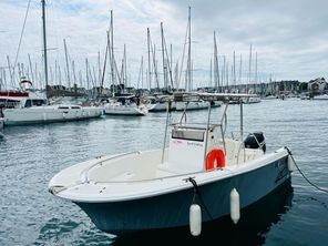 2006 Center Console Uniquest 600 Sport Fishing