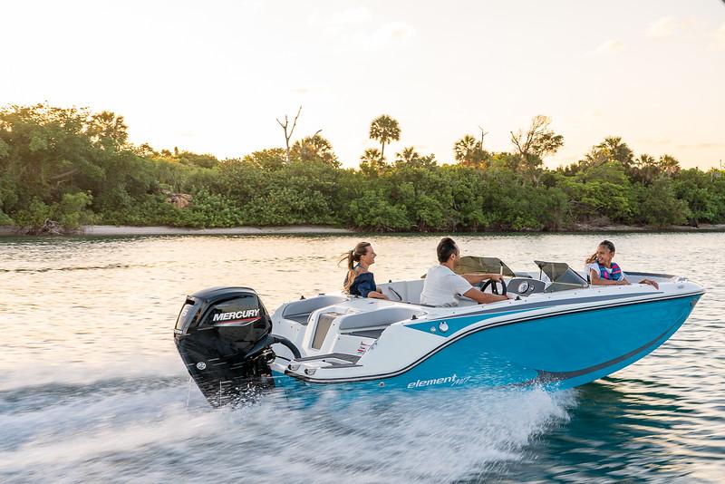 2022 Bayliner M17
