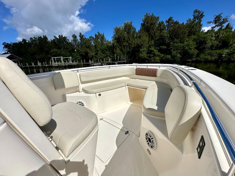 2020 Cobia 280 Center Console