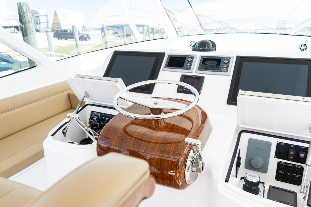 2014 Viking 42 